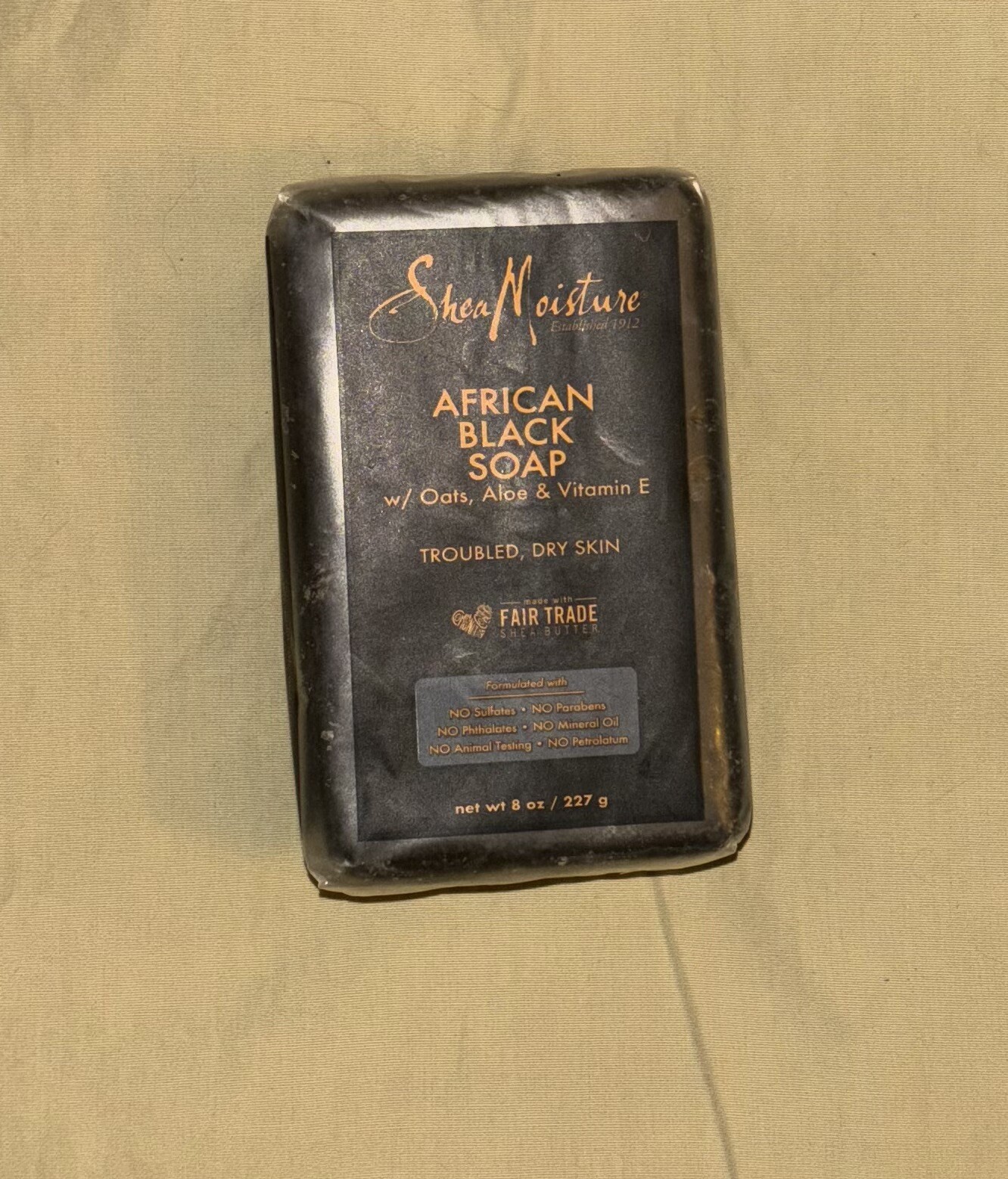 SHEAMOISTURE African Black Soap w/Oats, Aloe & Vitamin E Troubled Skin Bar, 8 oz