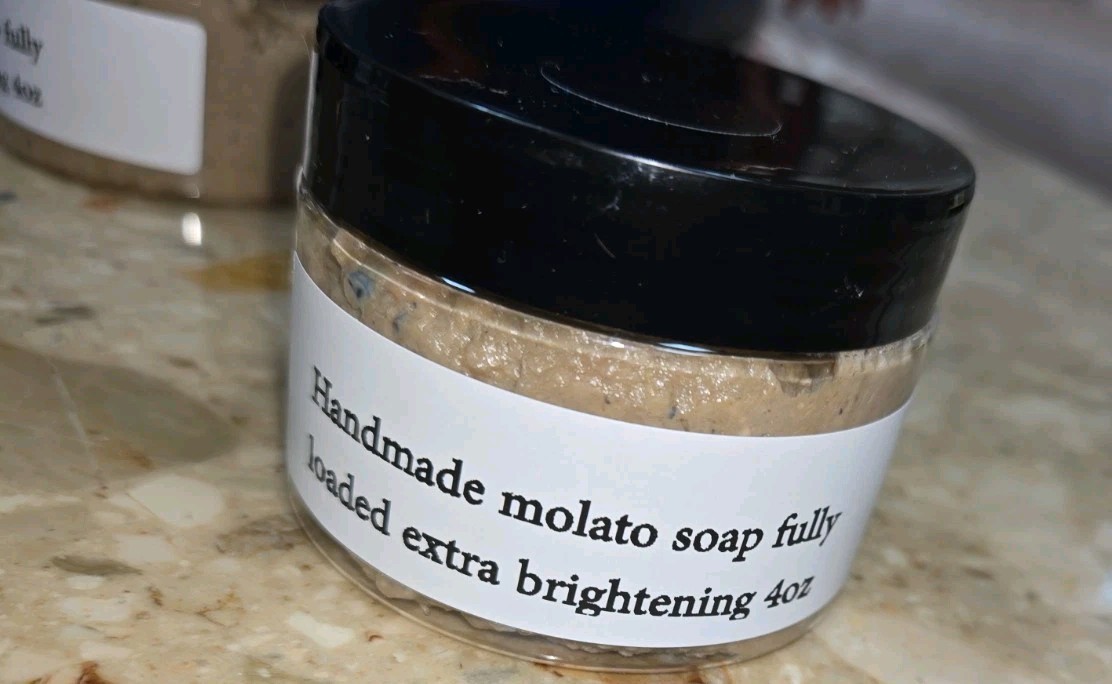 Whitening Molato Soap 4oz, Fully Loaded With 1% Retinol Extra Strong Soap