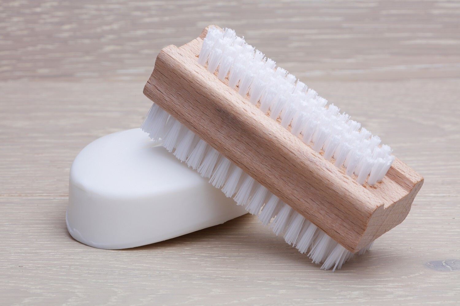 Lava Soap Heavy-Duty Pumice soap with Moisturizer, 4 x 5.75oz and Nailbrush