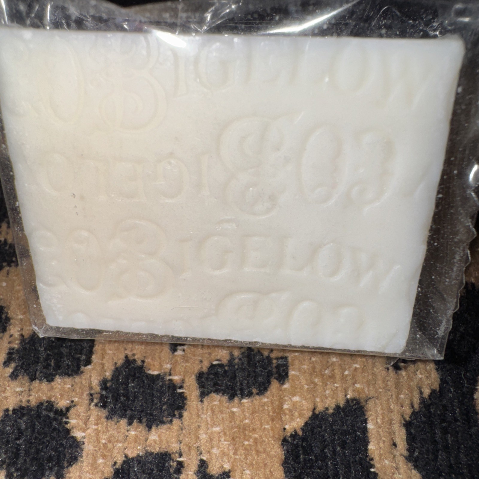 6 C.O. Bigelow LEMON LEAF Vegetable Soap .09 Oz Sealed. From Dream Hotels