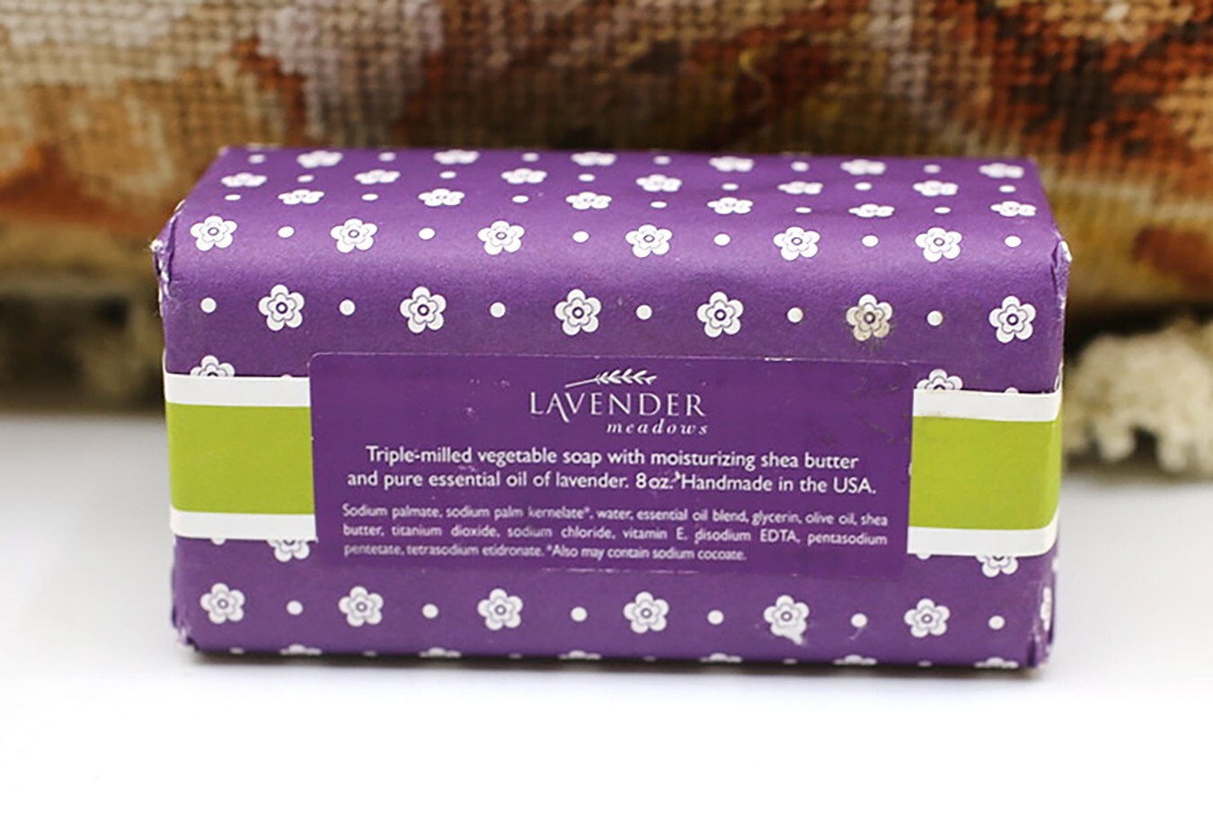LAVENDER MEADOWS LARGE MOISTURIZING SOAP BAR LAVENDER & LEMONGRASS